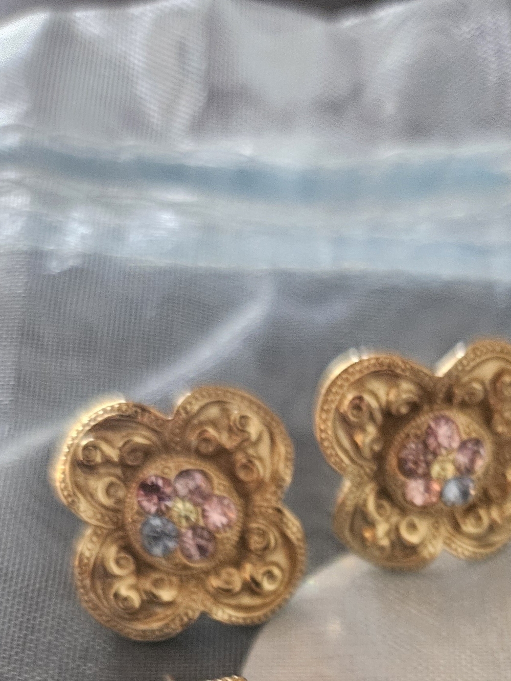 Gold Tone Floral Rhinestone Cluster Earrings Pink Blue Yellow EUC